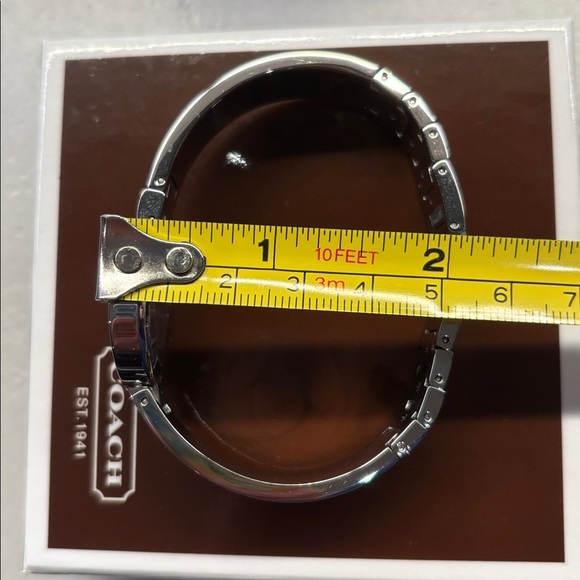 Coach watch - Picture 8 of 8